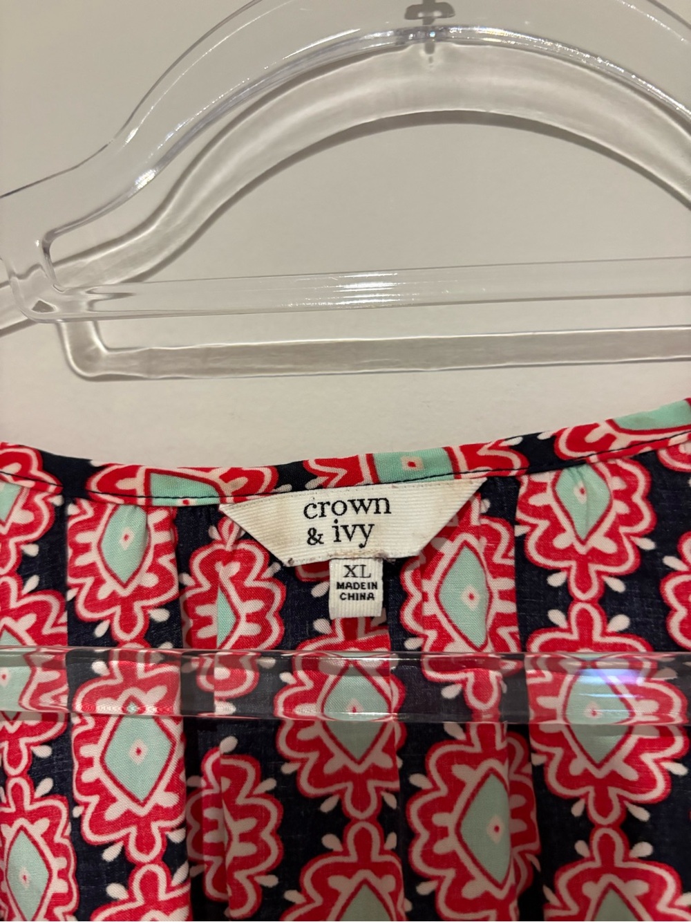 Crown & Ivy Peasant Blouse Pop Over Mixed Print 3/4 Sleeve Navy red size XL - Picture 3 of 6